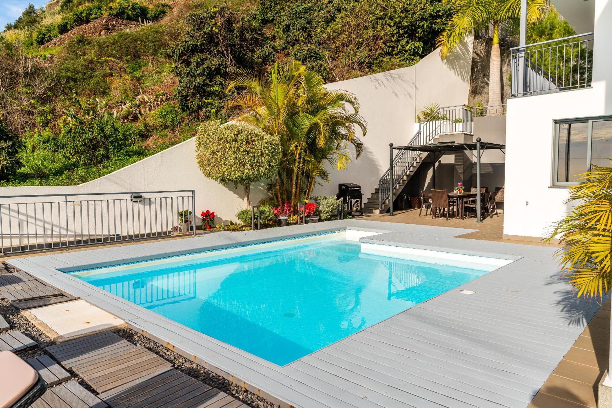 Villa Nunes, Big Holiday House With Private Pool 칼례타 외부 사진