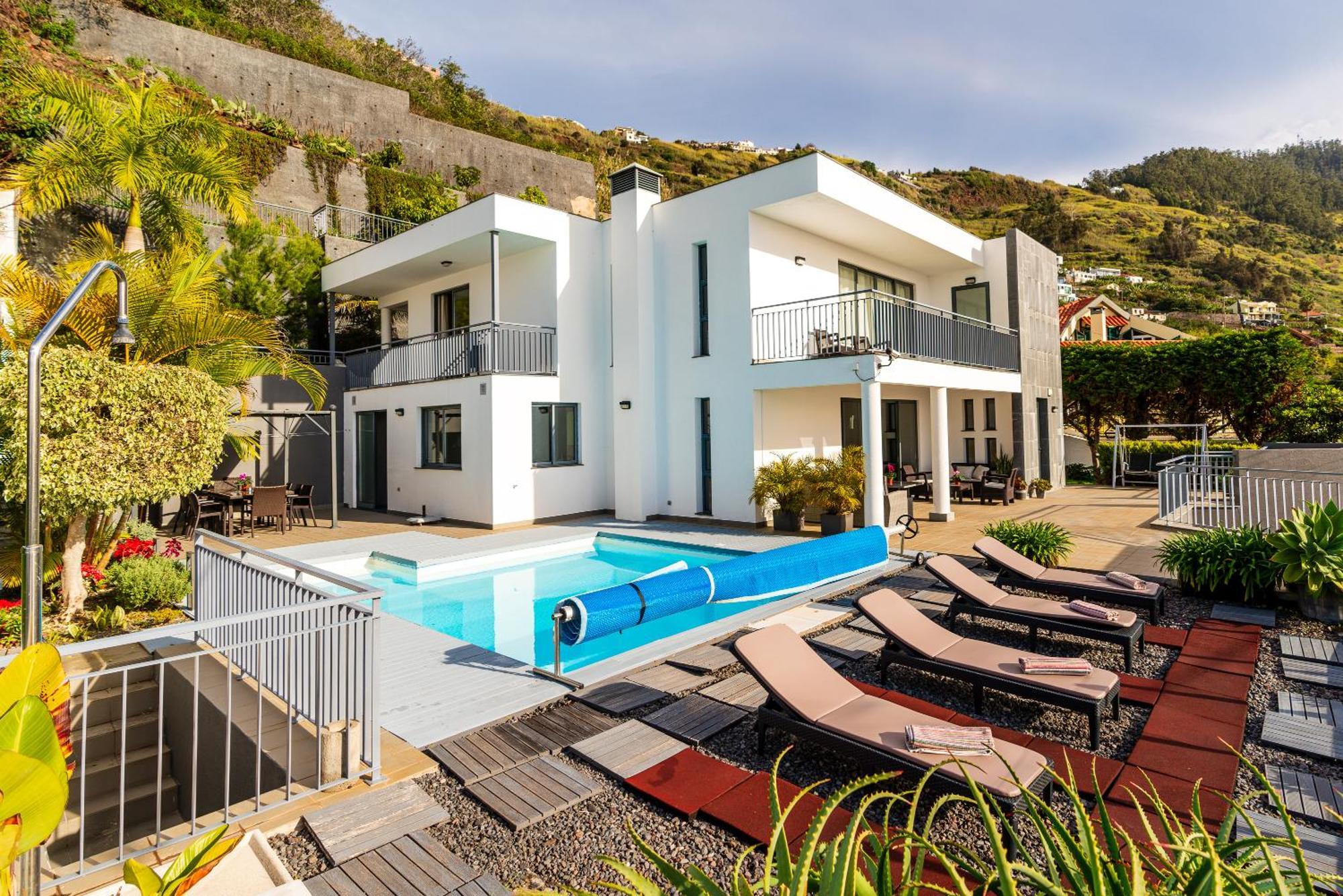 Villa Nunes, Big Holiday House With Private Pool 칼례타 외부 사진
