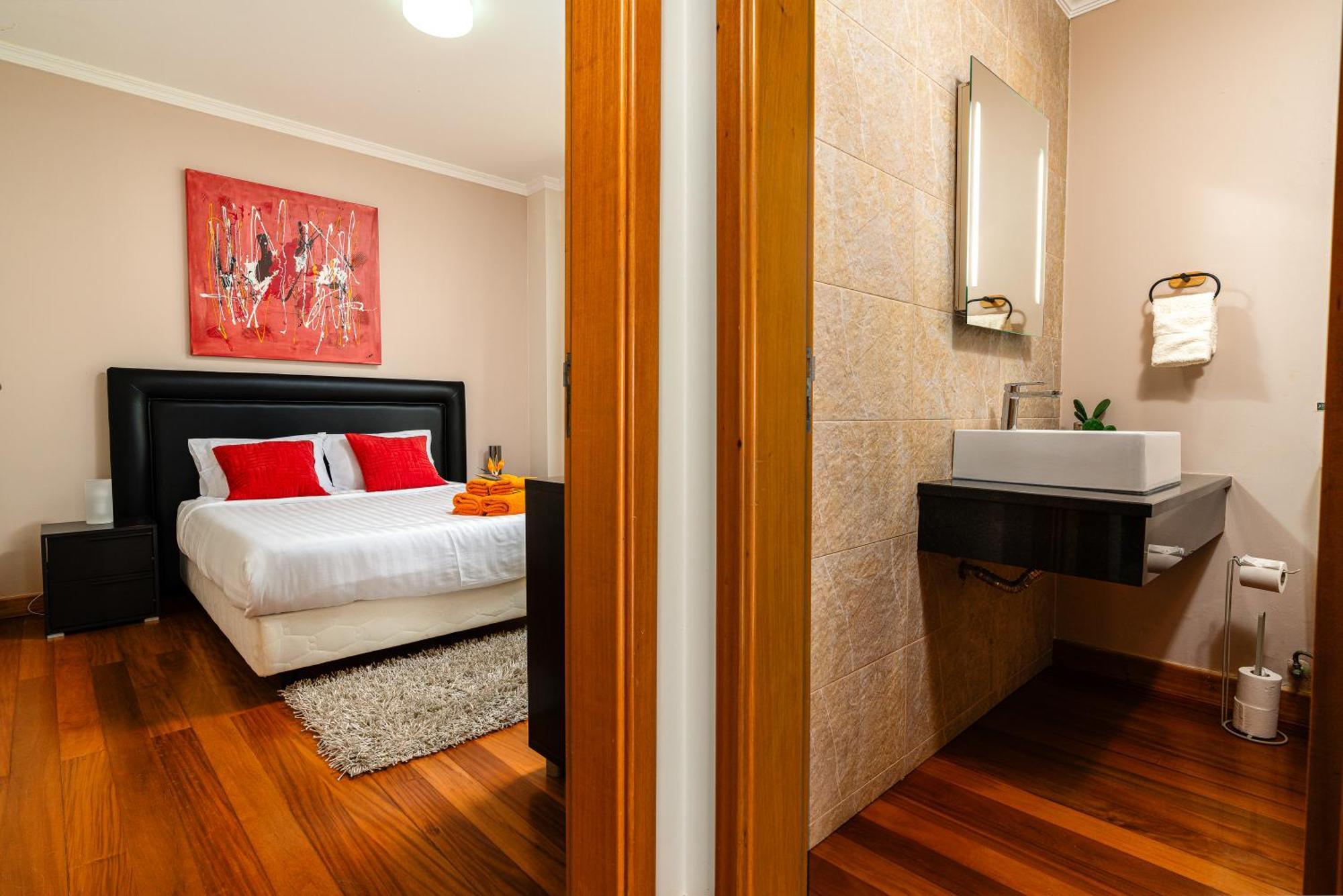 Villa Nunes, Big Holiday House With Private Pool 칼례타 외부 사진