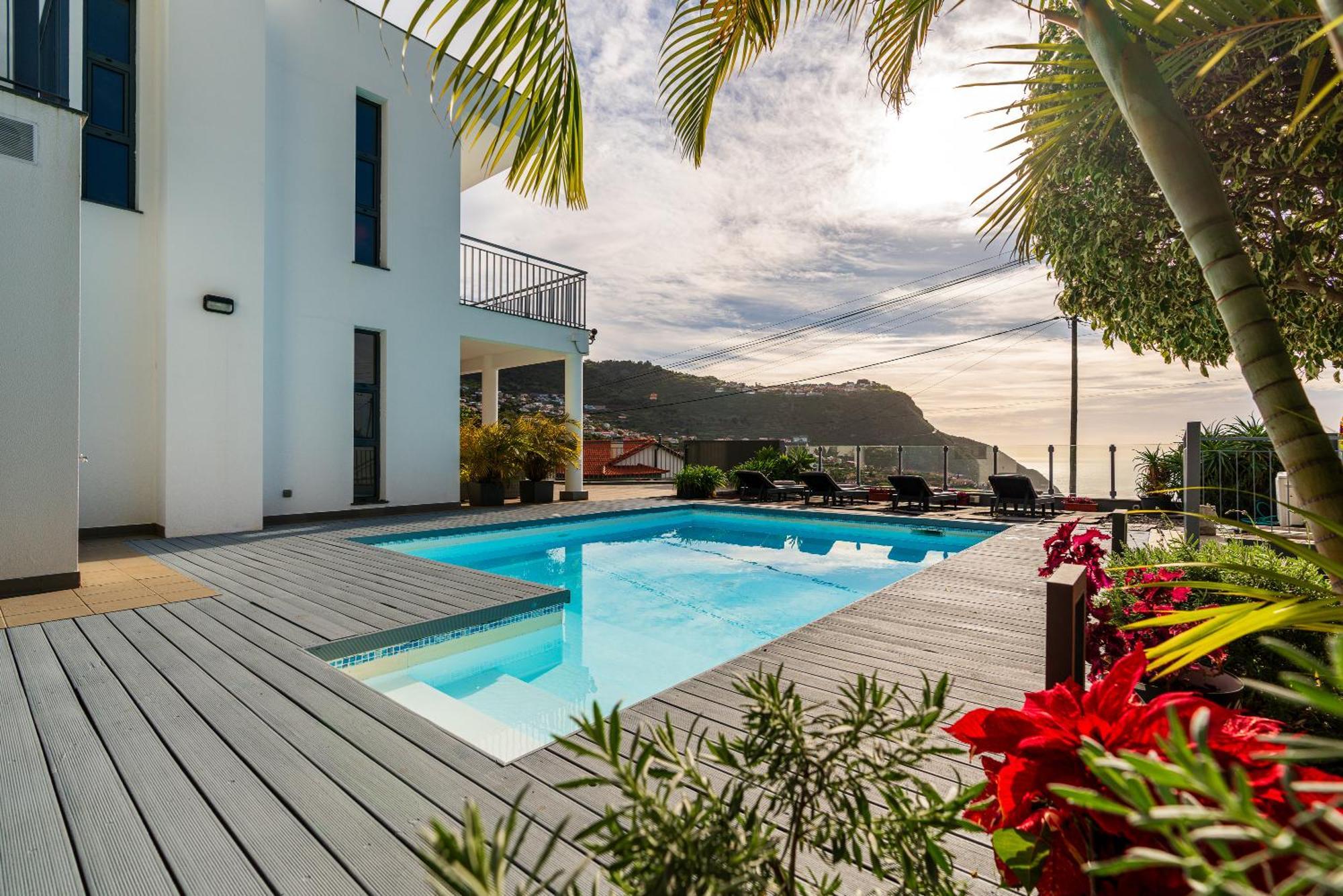 Villa Nunes, Big Holiday House With Private Pool 칼례타 외부 사진