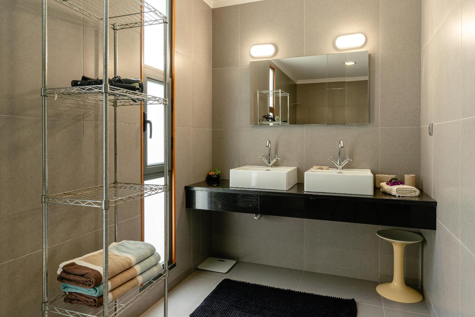 Villa Nunes, Big Holiday House With Private Pool 칼례타 외부 사진